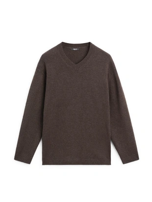 Свитер с V-образным вырезом и объемными рукавами из вязаного кашемирового микса- Заказать в России