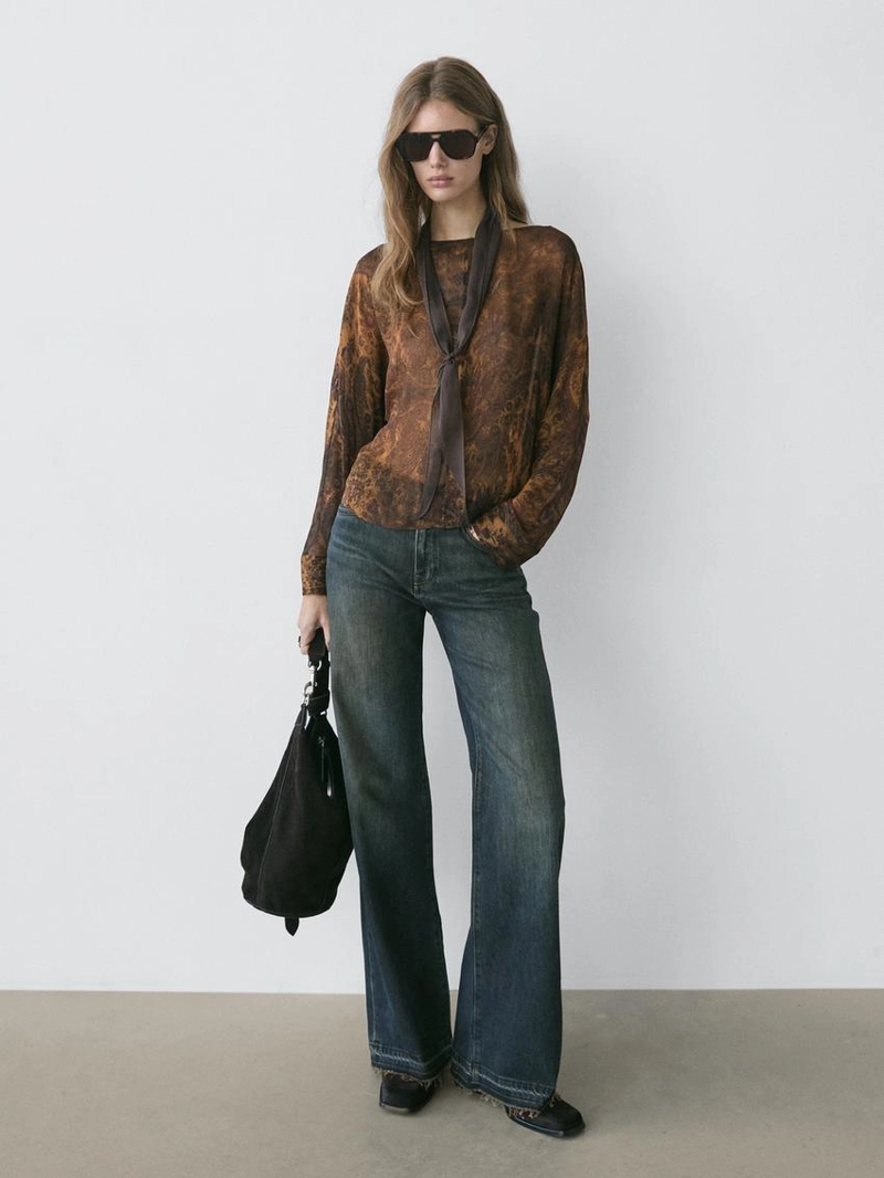 Блузка с принтом и плиссировкой