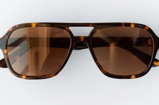 Солнцезащитные очки-авиаторы с эффектом черепаховой панели- Заказать в России