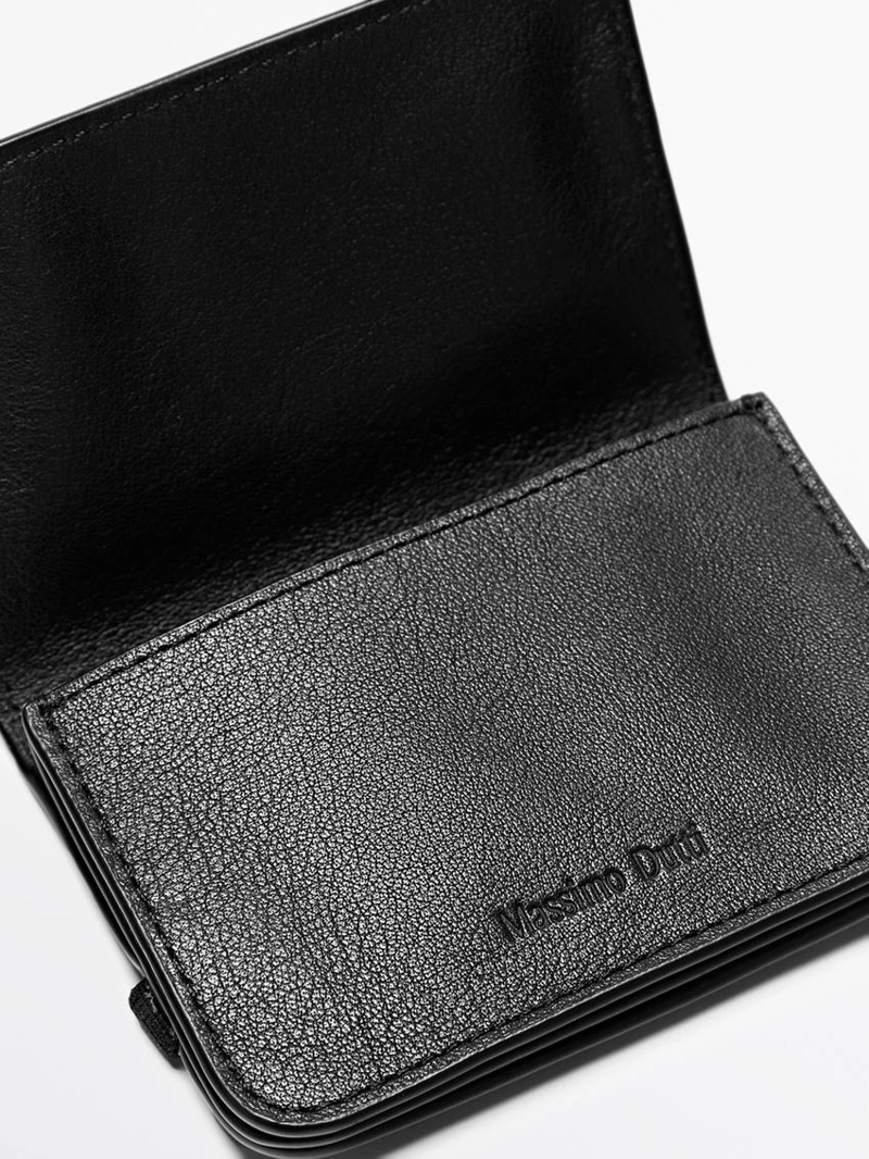 Картхолдер из кожи наппа с клапаном