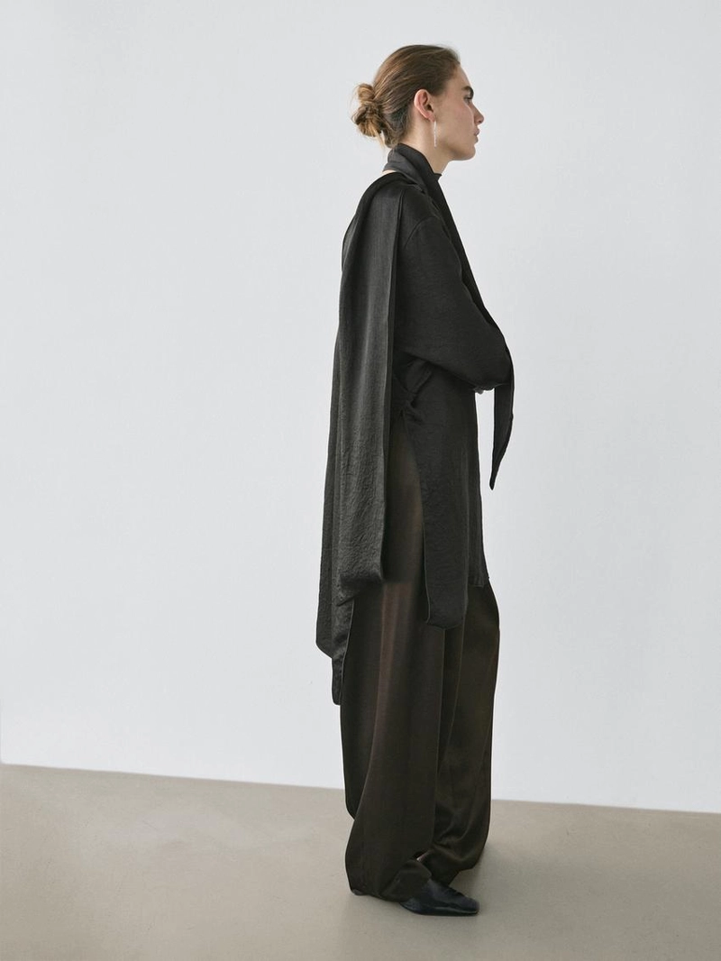 Блузка с вырезом на завязках - studio