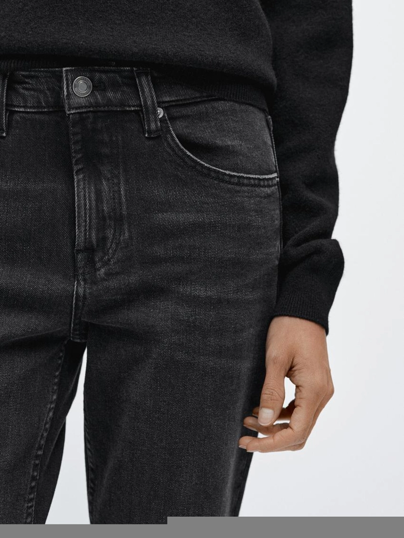 Джинсы средней посадки облегающего кроя укороченные