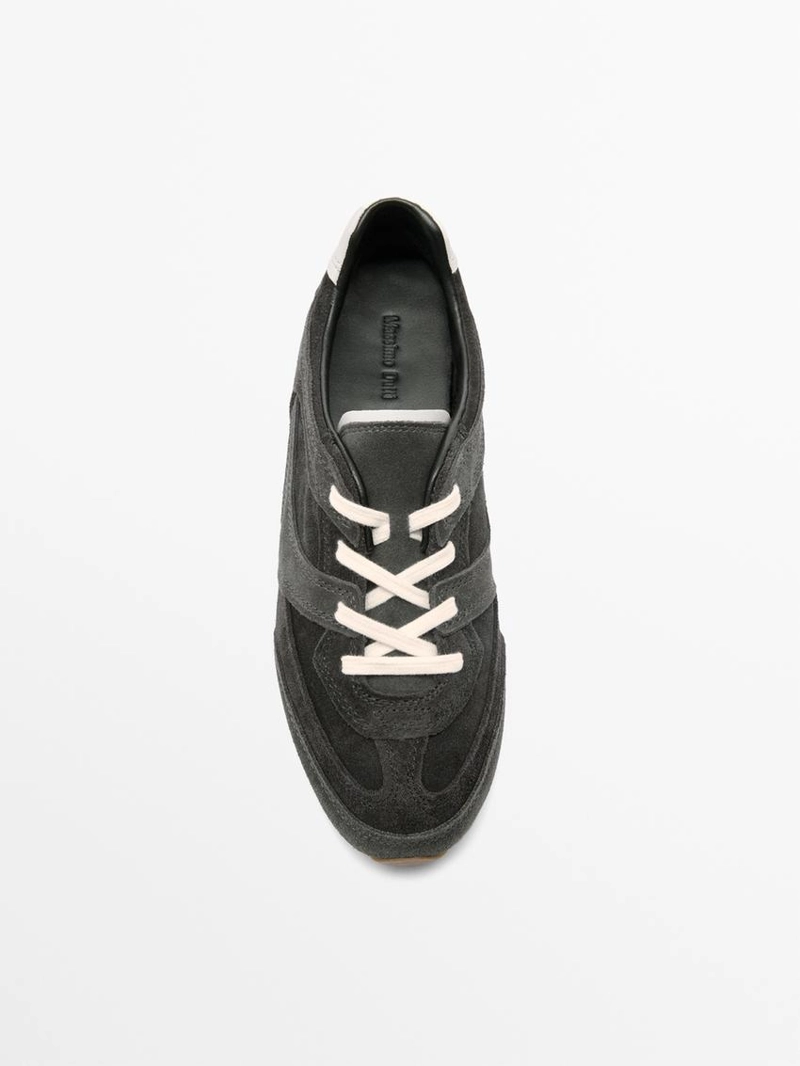 Кроссовки из кожи с контрастными вставками