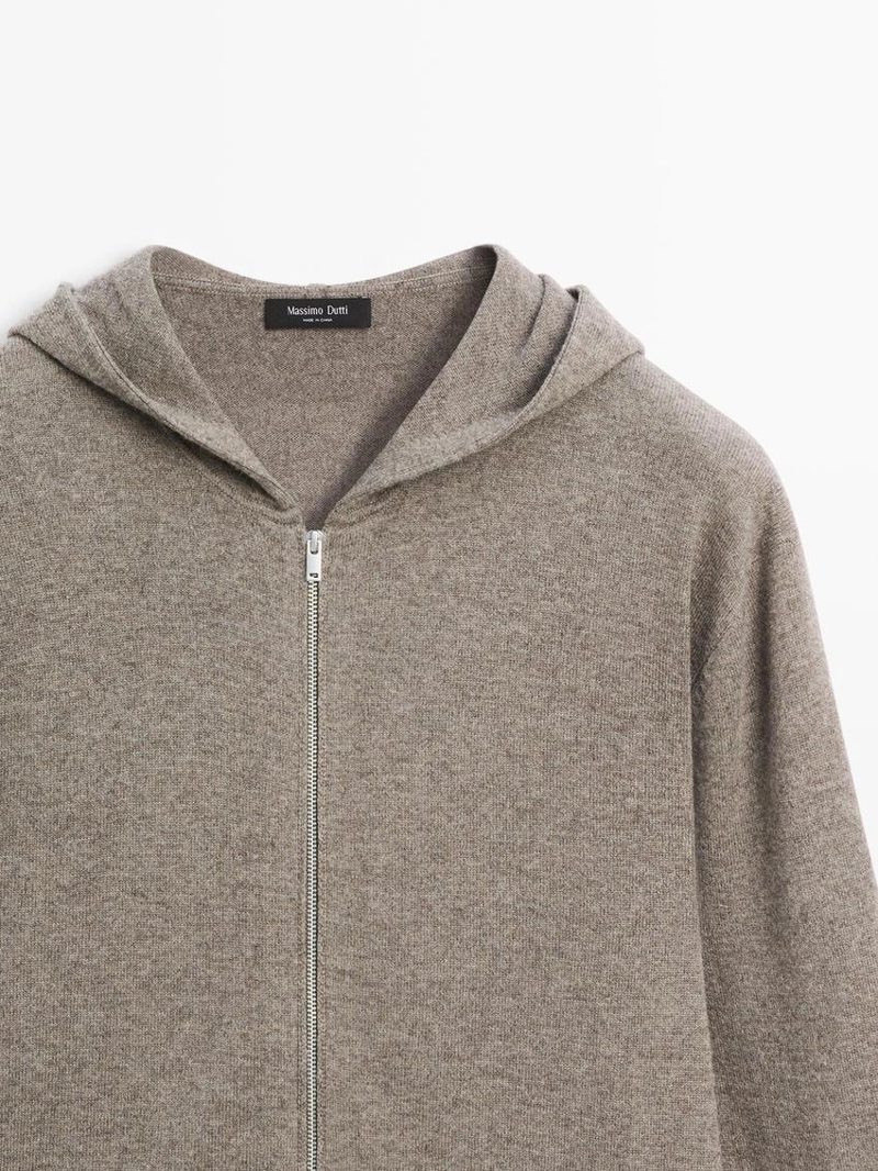 Кардиган из вязаного материала с капюшоном из шерсти