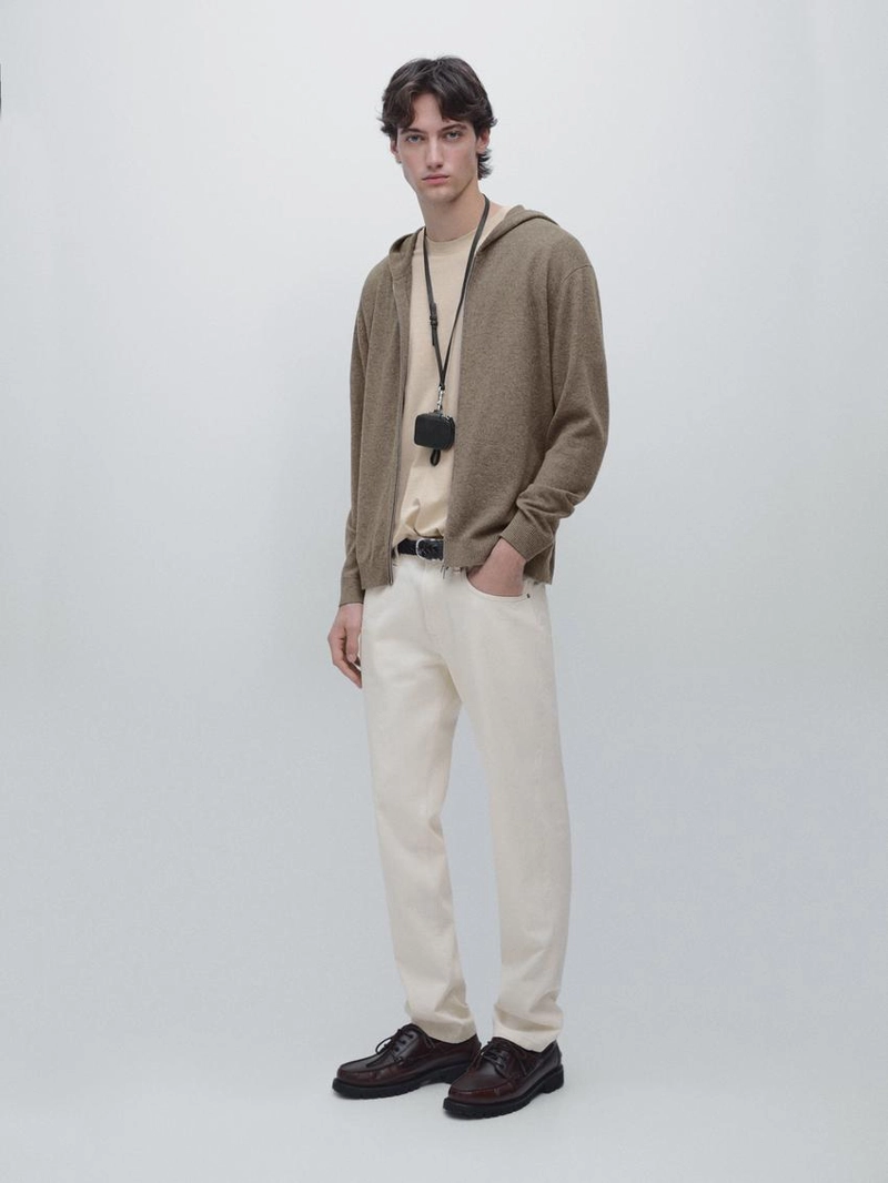 Кардиган из вязаного материала с капюшоном из шерсти