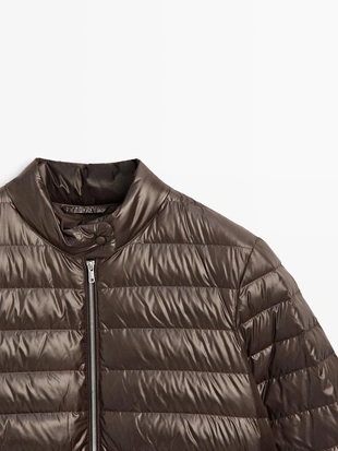 Пуховик-бомбер с водоотталкивающей отделкой- Заказать в России