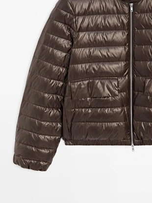 Пуховик-бомбер с водоотталкивающей отделкой- Заказать в России