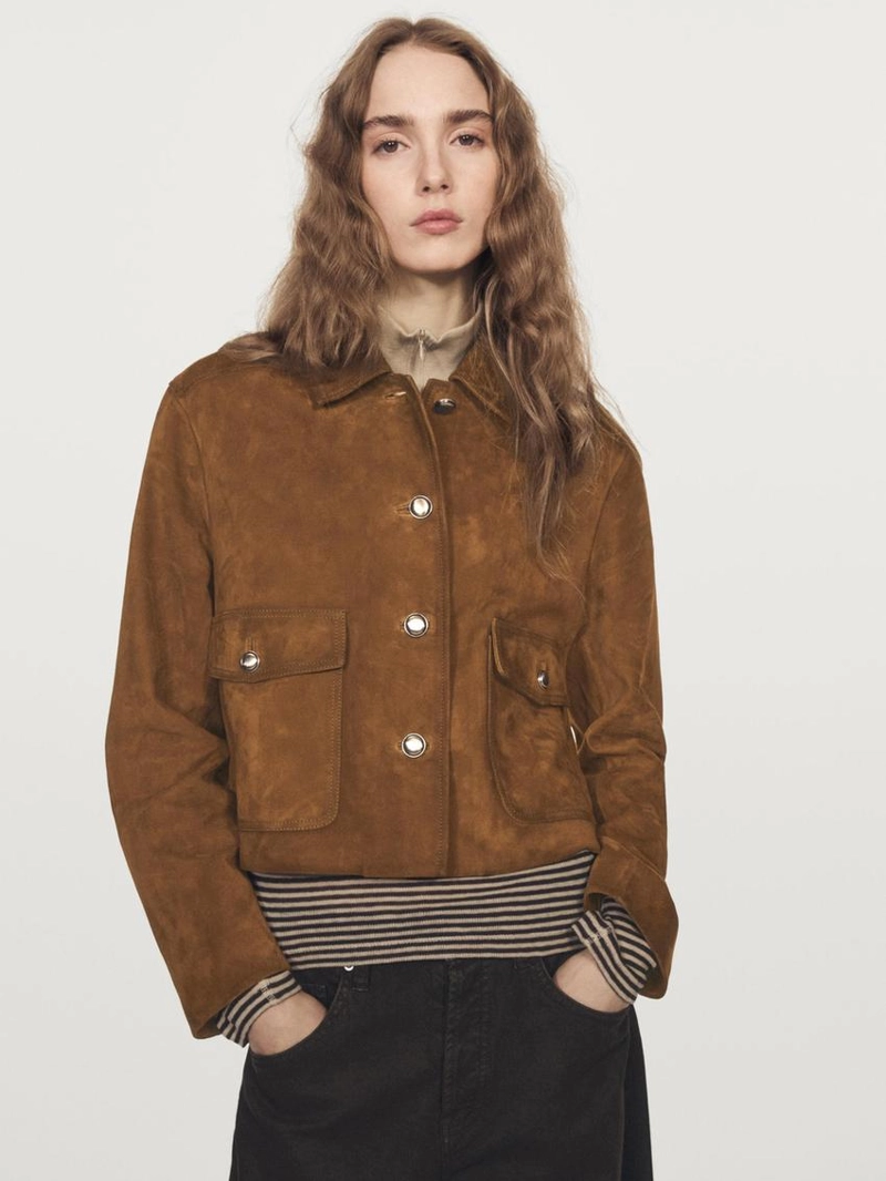 Кожаная куртка из замши с пуговицами цвета бронзы