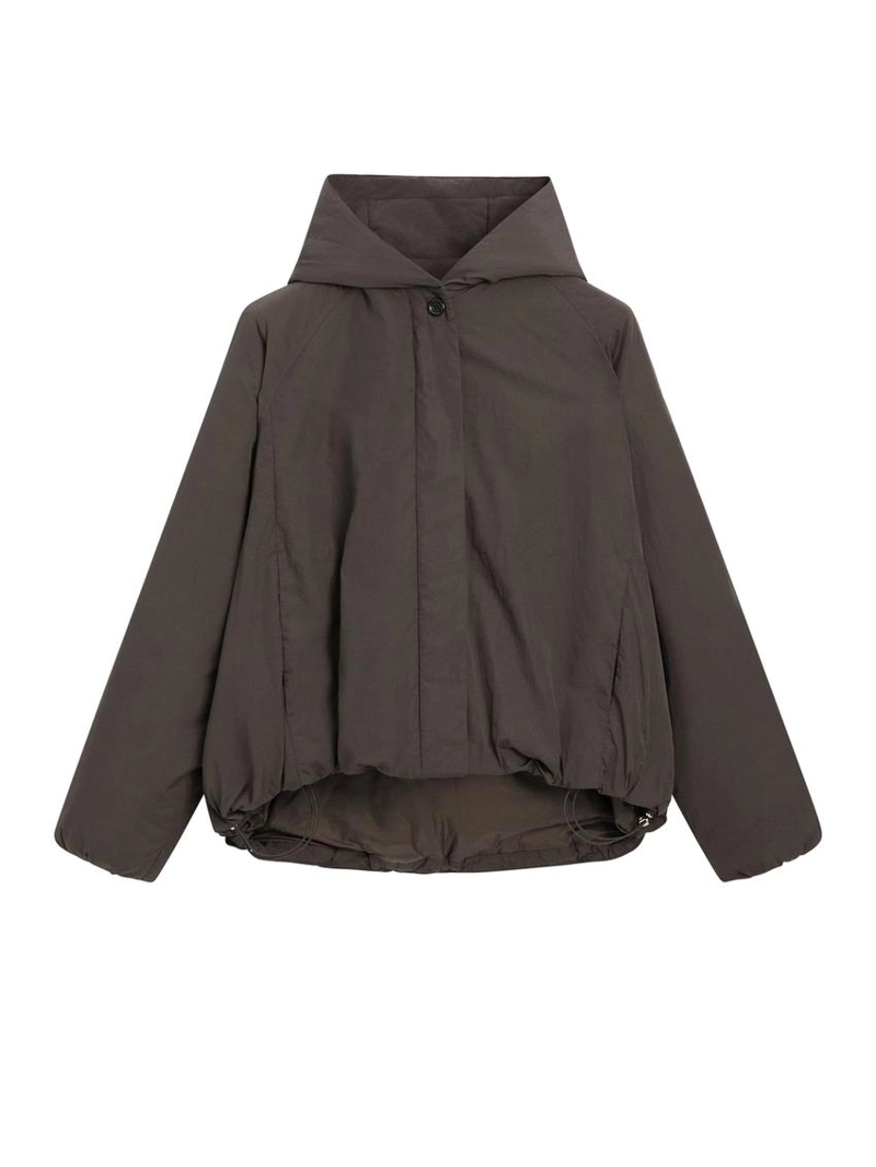 Утепленная куртка-бомбер с капюшоном и водоотталкивающим эффектом