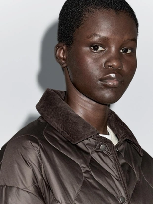 Пуховик с водоотталкивающей пропиткой с деталями из вельвета- Заказать в России