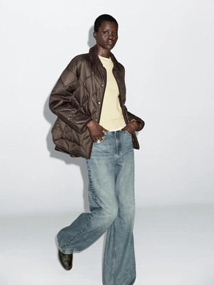 Пуховик с водоотталкивающей пропиткой с деталями из вельвета- Заказать в России