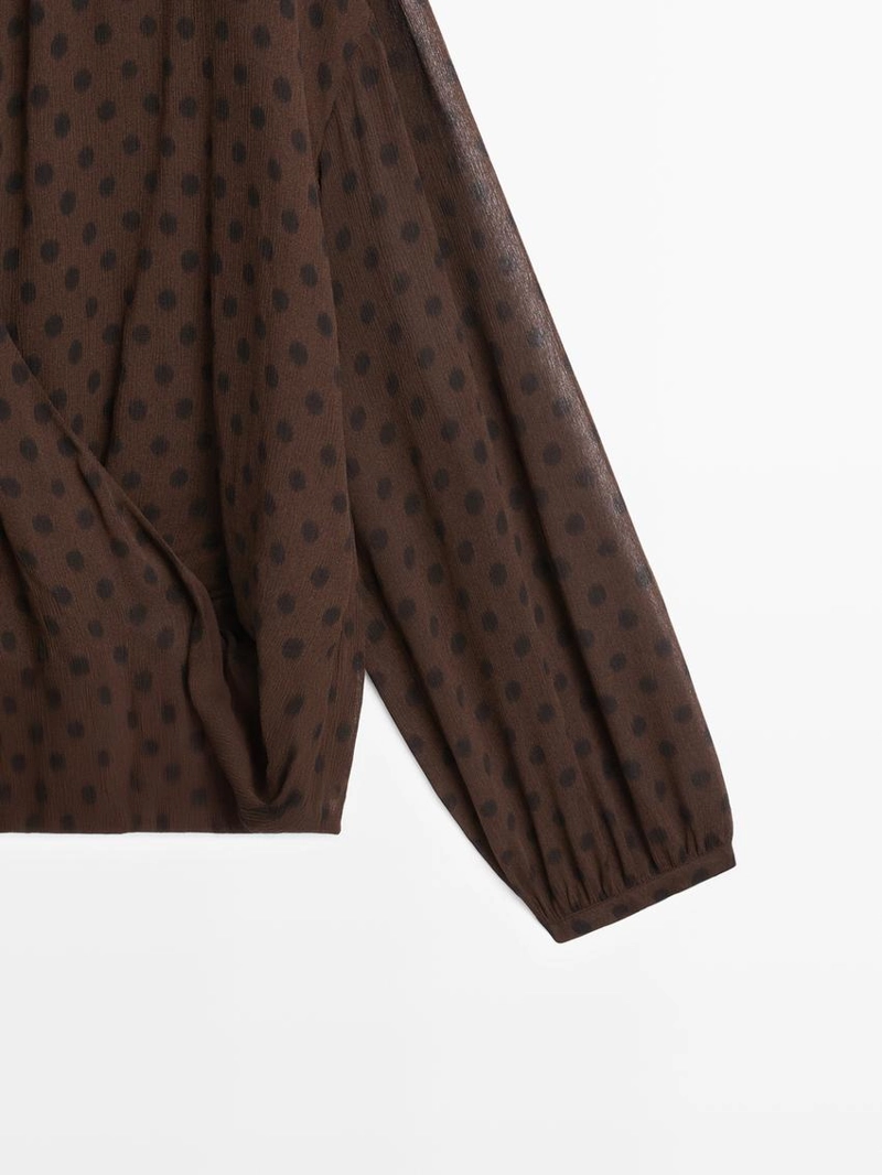 Блуза с запахом в горошек