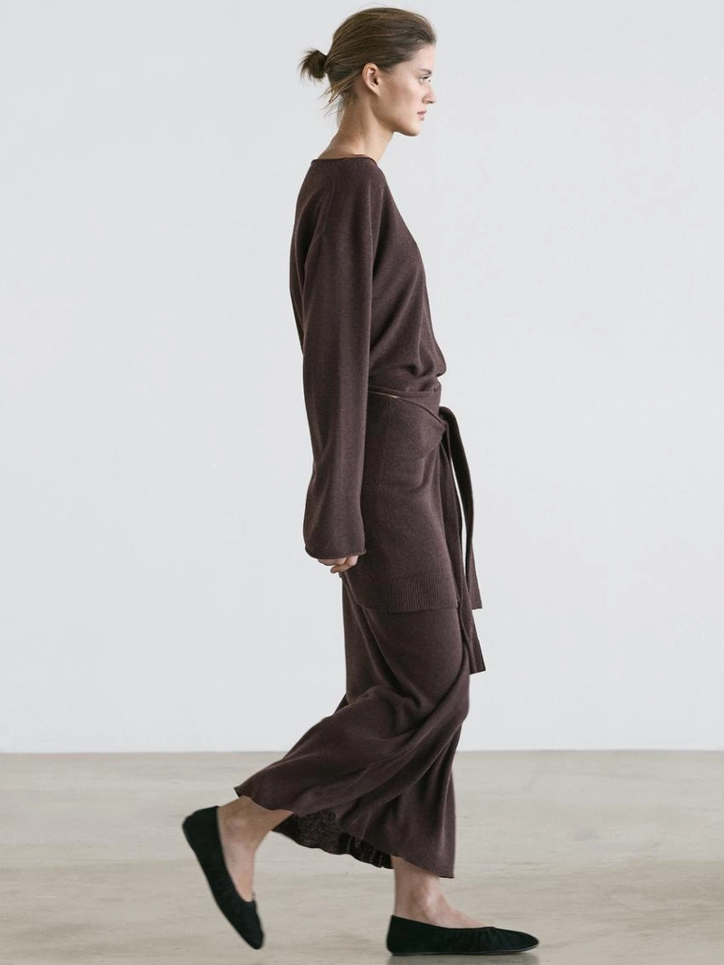 Юбка из трикотажа с деталями на завязках на рукавах