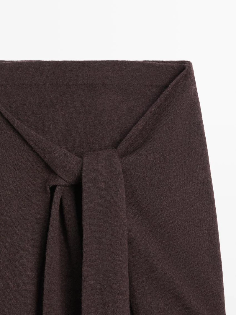 Юбка из трикотажа с деталями на завязках на рукавах