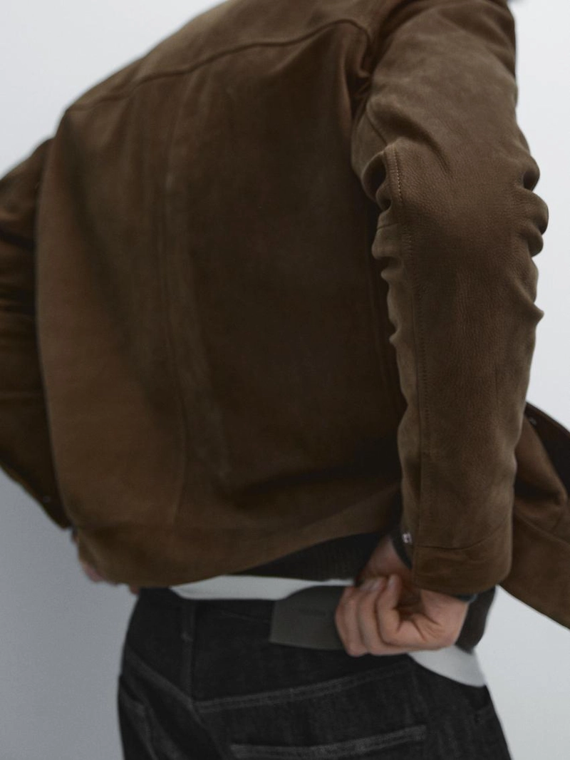 Короткая замшевая кожаная куртка