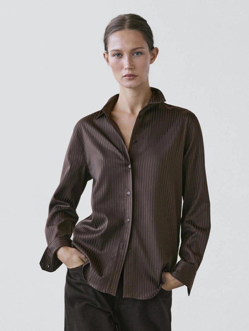 Рубашка с полосками и свободным покроем