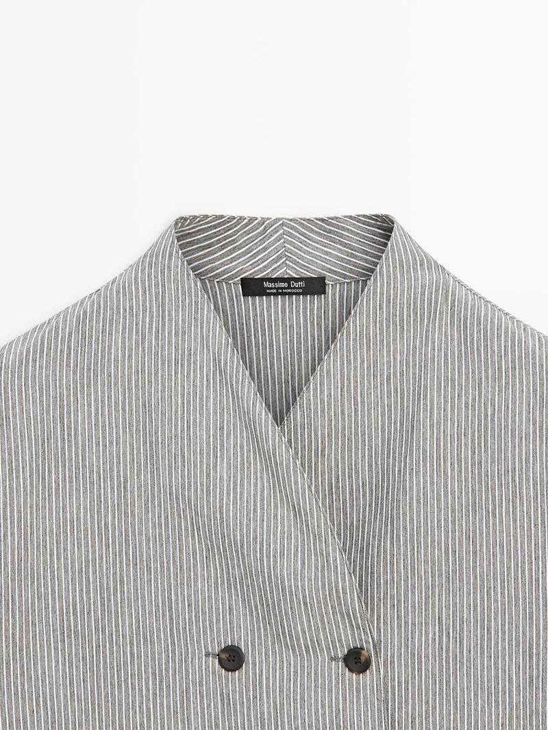 Рубашка в полоску со свободным покроем и деталями на пуговицах