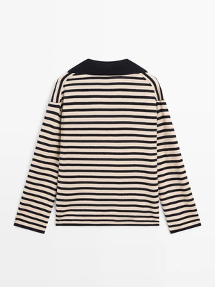 Водолазка с полосатым V-образным вырезом из вязаного полотна- Заказать в России