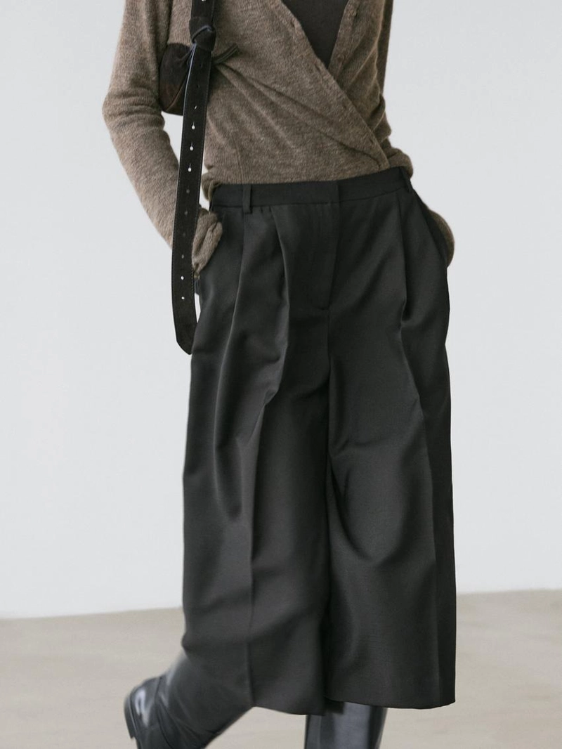 Бермуды из 100% шерсти