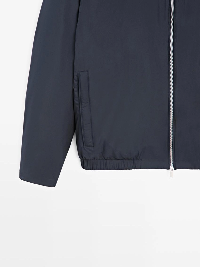 Ультралегкая пуховая куртка с водоотталкивающей отделкой