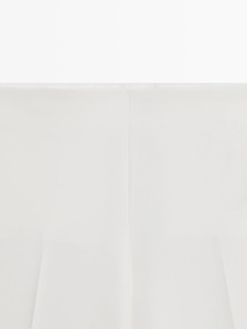 Широкие объемные брюки