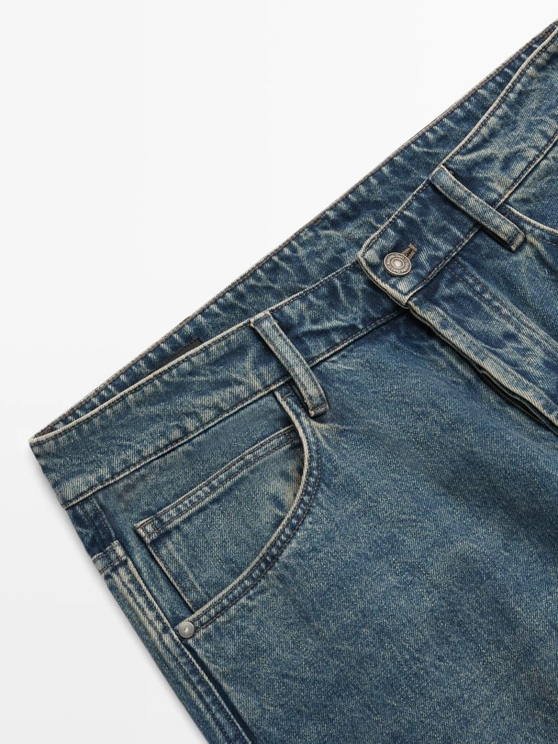 Джинсы с широкими штанинами