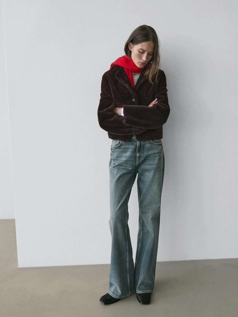 Короткая куртка из кожи ягненка мутона