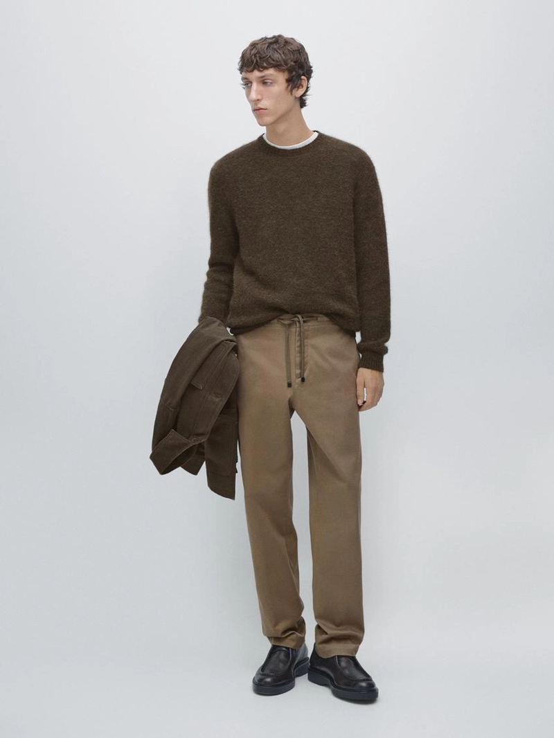 Брюки спортивного кроя из хлопково-смесовой ткани