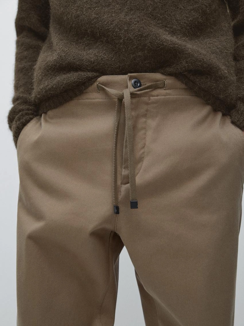 Брюки спортивного кроя из хлопково-смесовой ткани