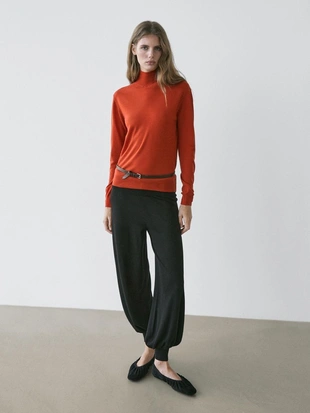 Свитер с высоким воротником из 100% шерсти- Заказать в России