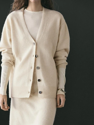 Кардиган с V-образным вырезом из вязаного альпака и шерсти- Заказать в России