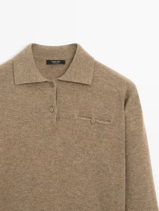 Трикотажный свитер-поло с карманом- Заказать в России