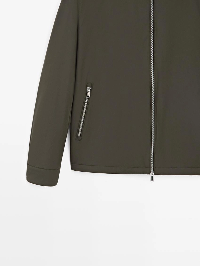 Короткий пиджак с деталями кармана