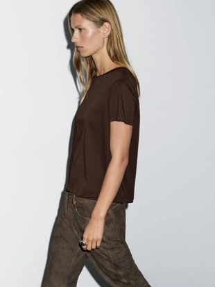 Футболка из 100% хлопка с деталями шва- Заказать в России