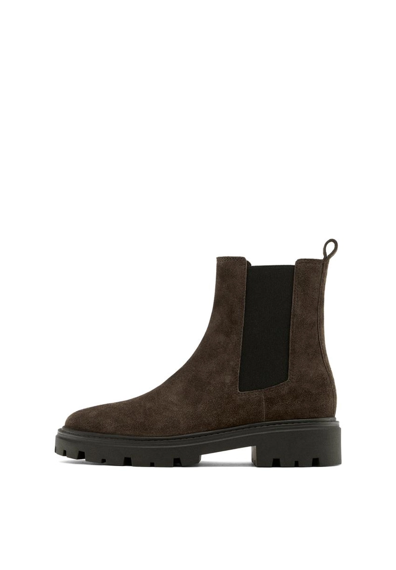 Плоские ботинки челси с грубой подошвой