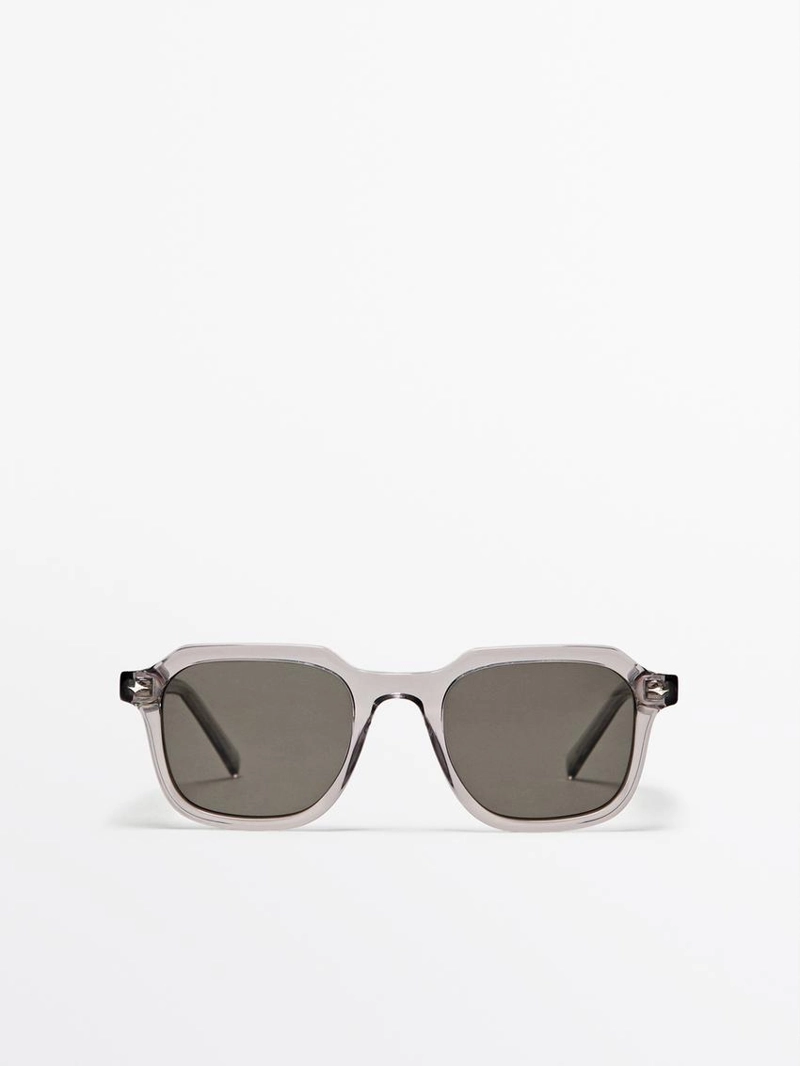 Солнечные очки квадратной формы