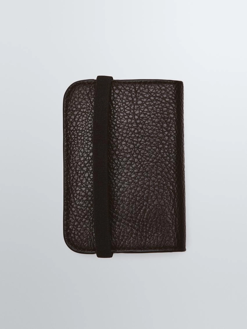 Кардхолдер из натуральной кожи с клапаном