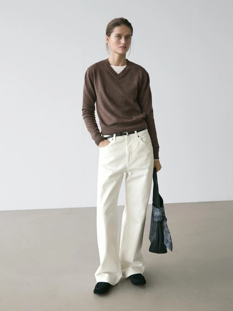 Свитер с v-образным вырезом из шерстяной смеси