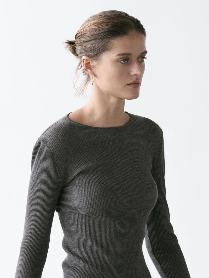 Лонгслив с деталями из ребристого трикотажа