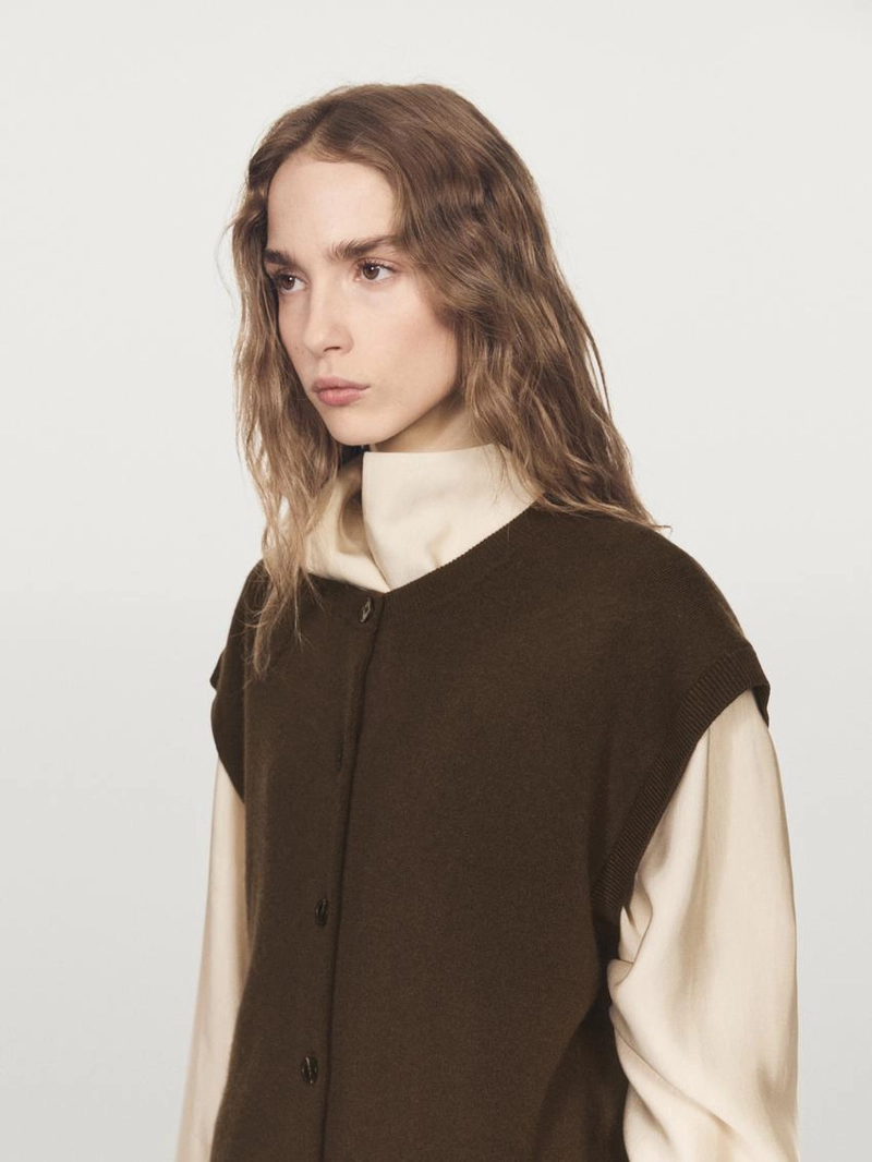 Жилет с круглым вырезом из вязаного трикотажа