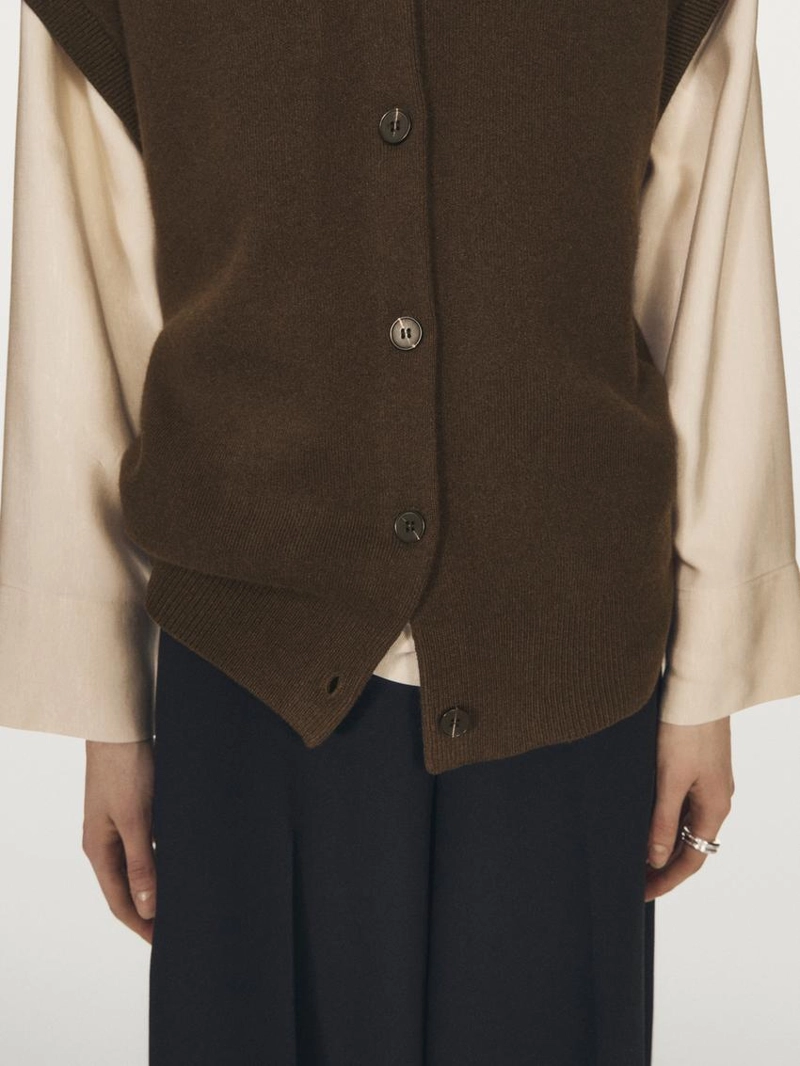 Жилет с круглым вырезом из вязаного трикотажа