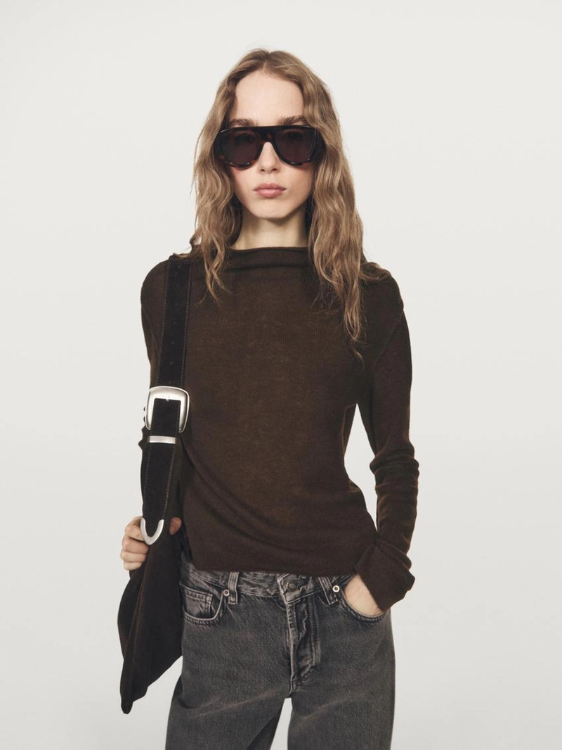 Вязанный свитер из шерстяной смеси с макраме-воротником