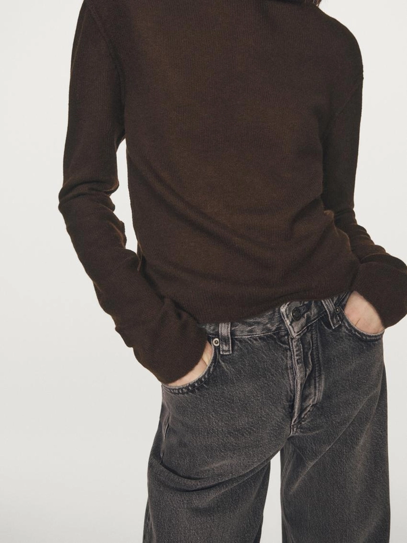 Вязанный свитер из шерстяной смеси с макраме-воротником