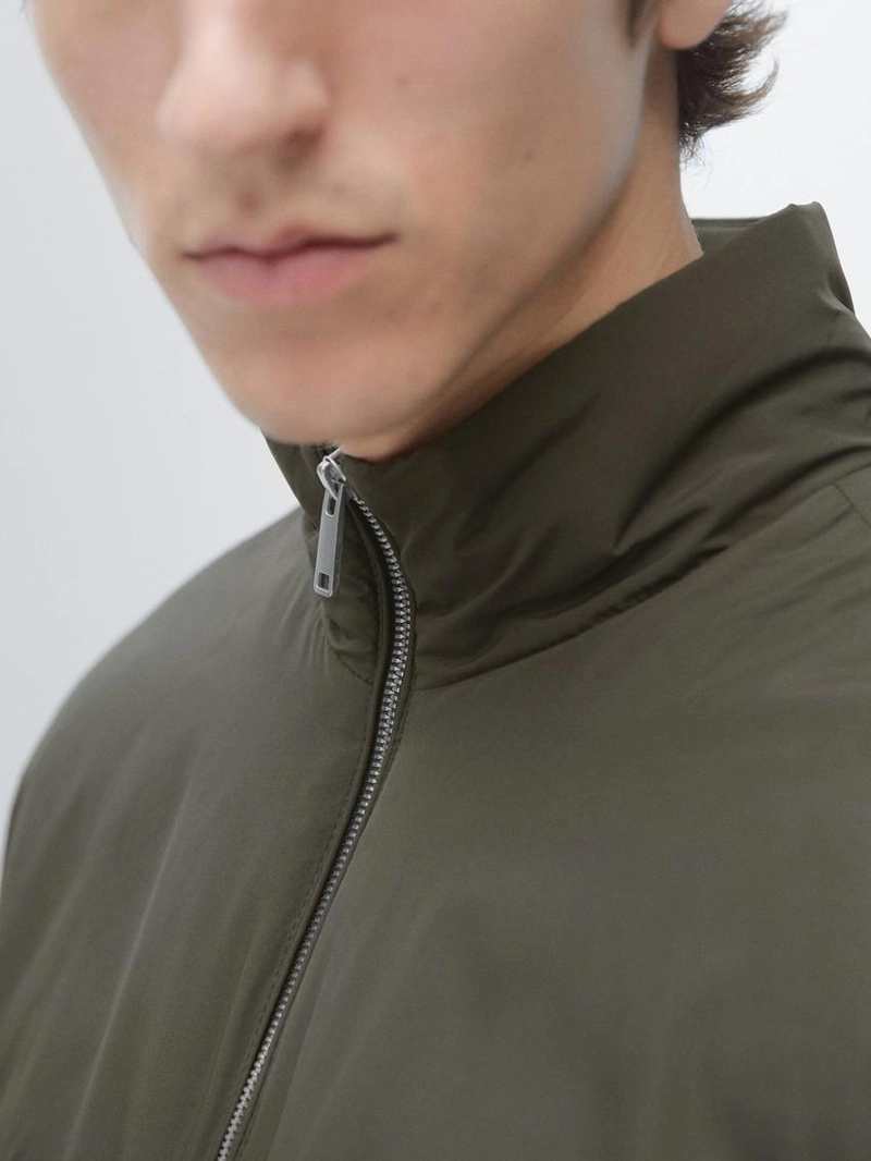 Куртка из водоотталкивающего ультралегкого пухового синтеза