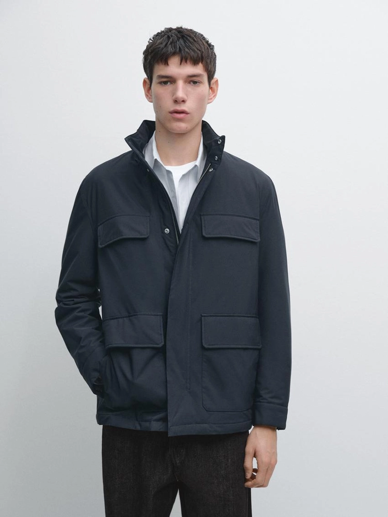 Пуховик с карманами и водоотталкивающей отделкой