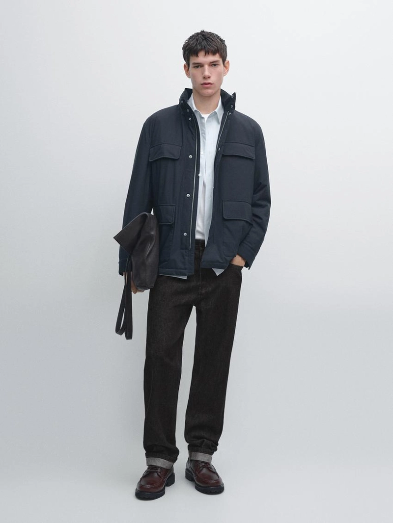 Пуховик с карманами и водоотталкивающей отделкой