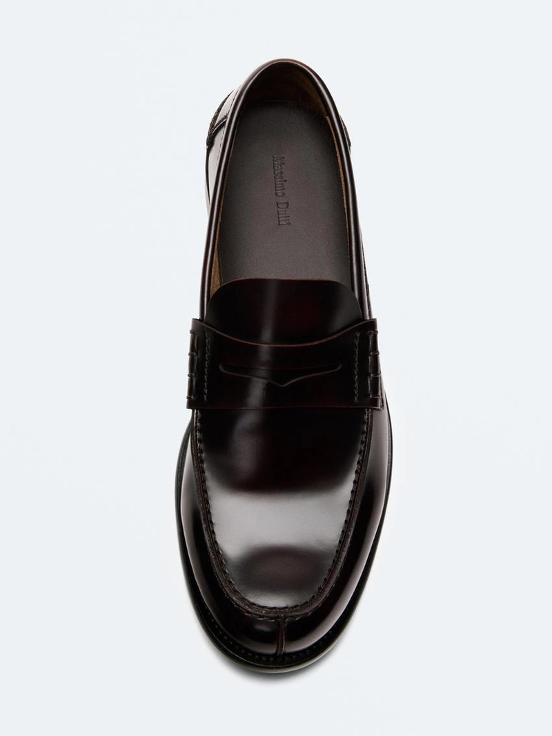 Туфли из кожи с монеткой