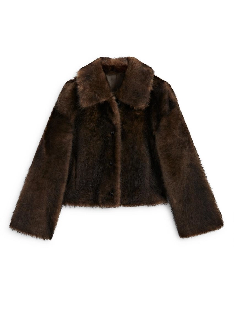 Короткое кожаное пальто с мехом