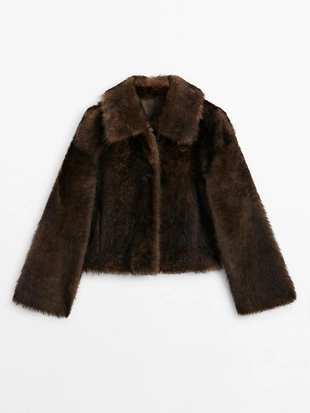 Короткое кожаное пальто с мехом- Заказать в России