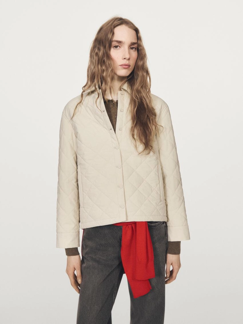 Короткая стеганая куртка с рубашечным воротником